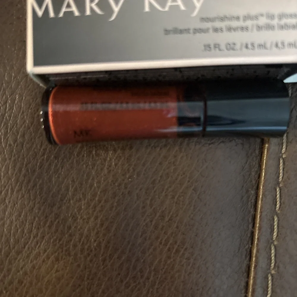 Mary‎ Kay Nourishine Plus Lip Gloss Red Passion #047955 Full Size